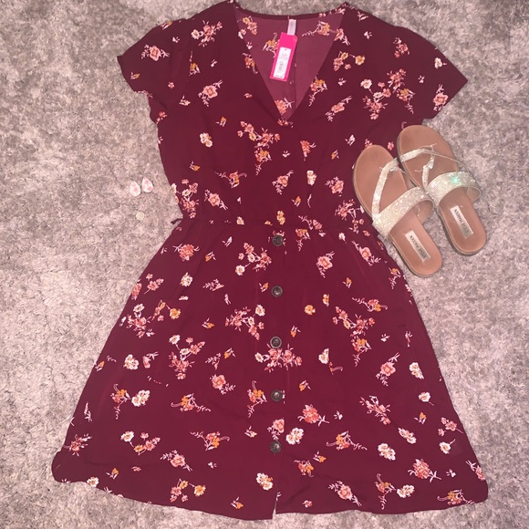 Floral Xhilaration Midi Dress - Picture 2 of 8